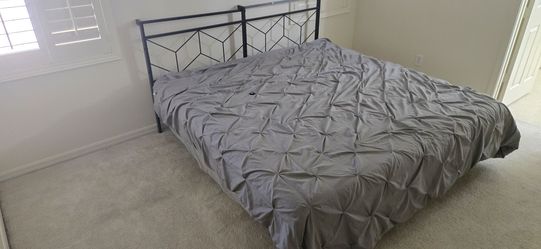 King sized bed