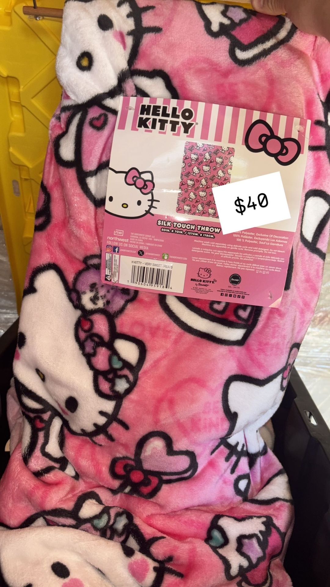 Hello Kitty Blanket