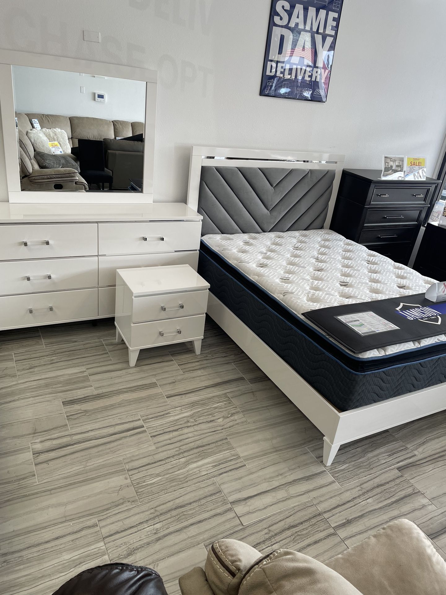 🇺🇸🇺🇸MEMORIAL DAY SALE NOW! Furniture Distribution Center-ST PETE! HUGE PRE TAX SALE SAME DAY DELIVERY!⛷️ WHOLE HOME UNDER $2500!!! RECLINING