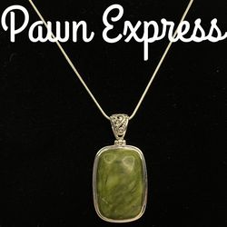 Sterling Silver Green Serpentine Stone Necklace 