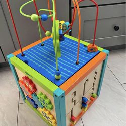 Kids Learning Activity Cube With Storage Inside 
