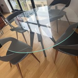 Luxury Modern Dining Table And Chairs