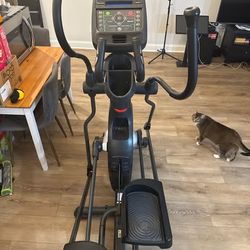 Schwinn 470 Elliptical – Like New