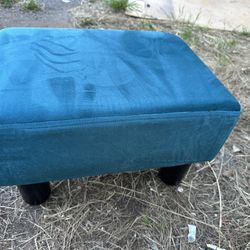 brand new Small Rectangle Foot Stool, PU Linen Fabric Footrest Small Ottoman Stool $10 for one