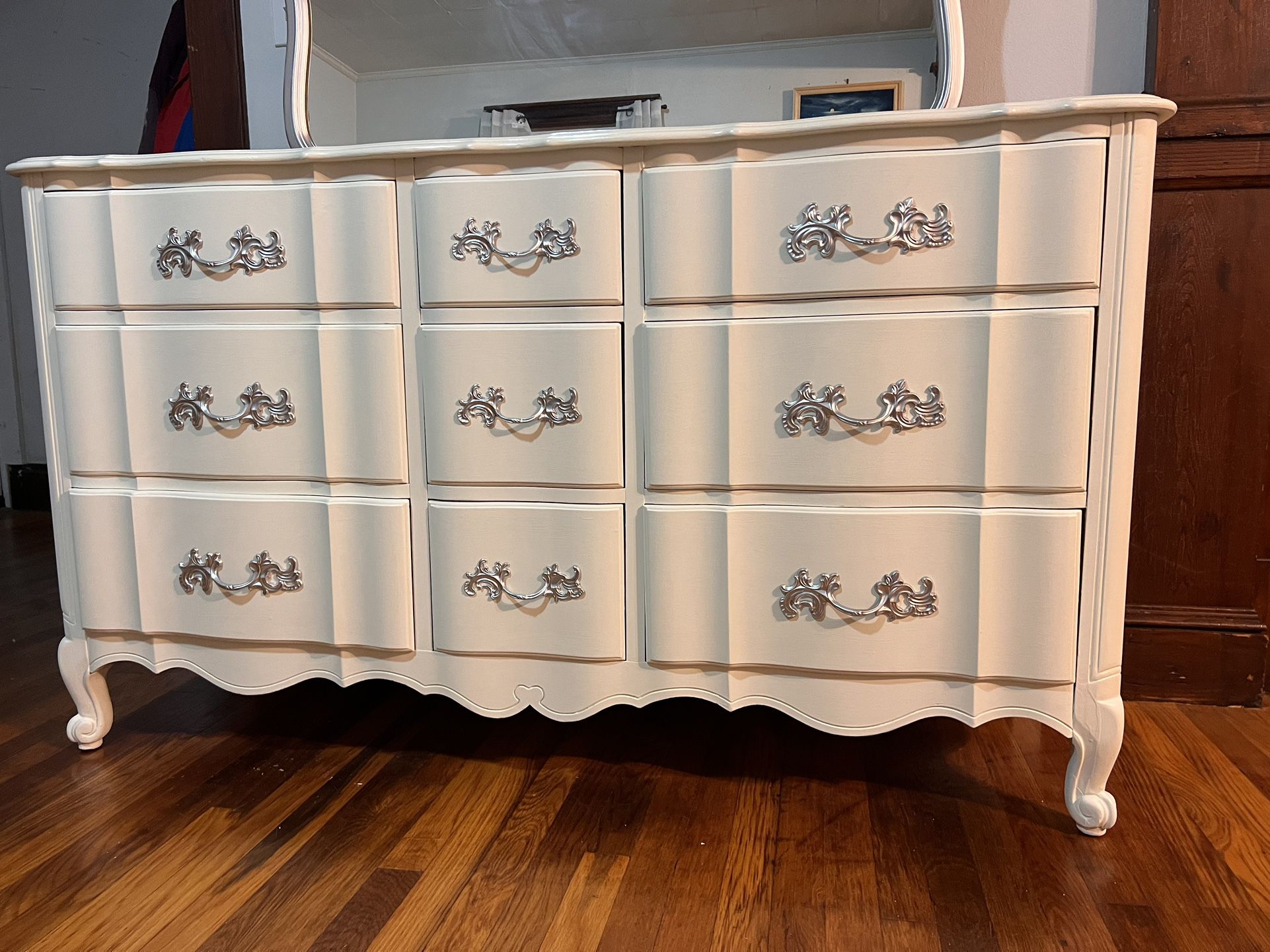 White French Provincial 9 Drawer Dresser With Mirror Silver 