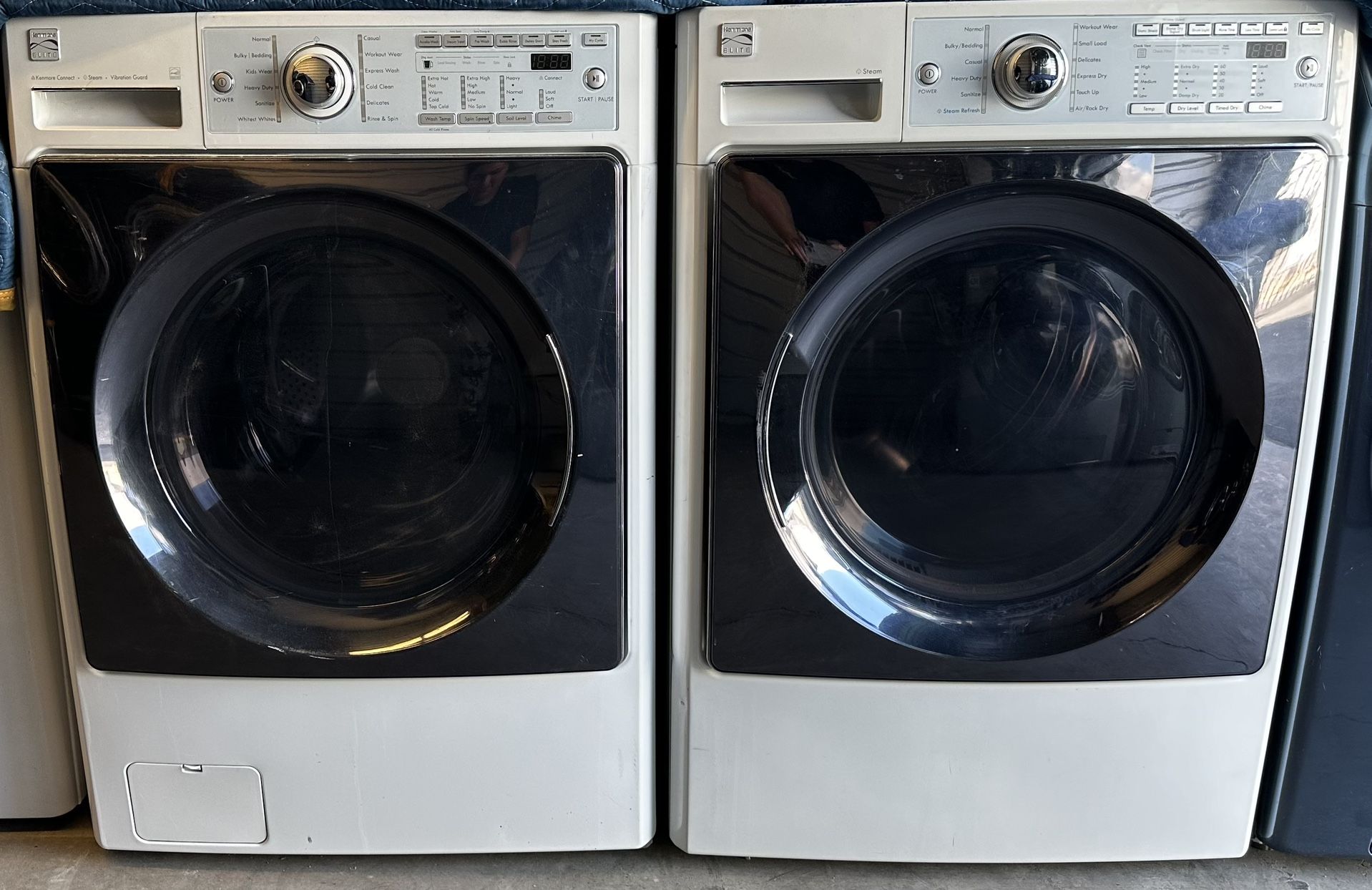 KENMORE ELITE- FRONT LOAD SET WASHER AND DRYER ELECTRIC IN EXCELLENT CONDITION 