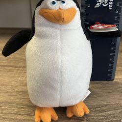 TY Beanie Baby Skipper The Penguin -Madagascar