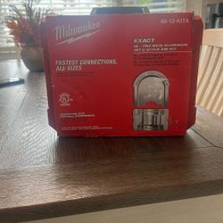 Milwaukee EXACT #6 - 750 MCM Aluminum 12T U-Style Die Kit. 