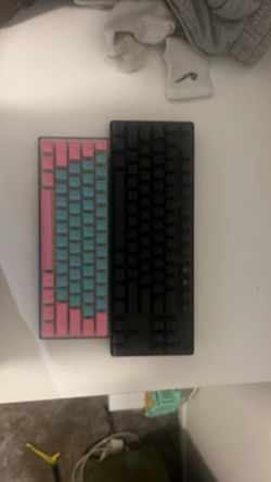 [PICKUP ONLY] Cotton candy keyboard 60% and Apex pro 75% keyboard