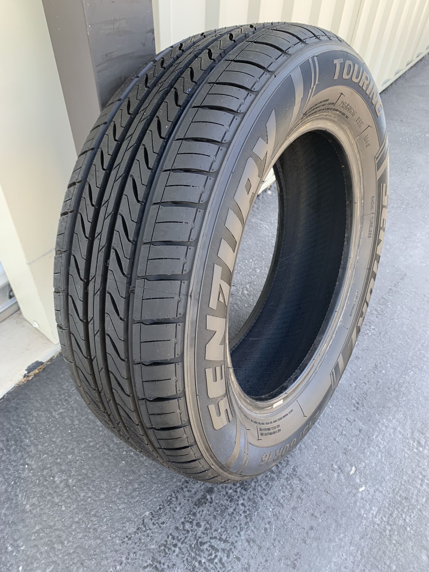 Sentury Tires 215/60r16