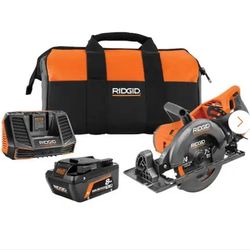 RIDGID
18V Brushless Cordless 7-1/4 in. Rear Handle Circular Saw Kit with 8.0 Ah MAX Output Battery, 18V Charger and Bag