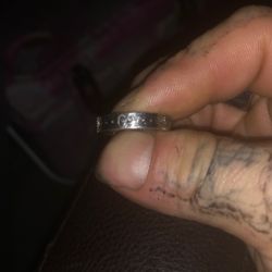 Gucci Star Icon 4mm 18k White Gold Ring Size 5