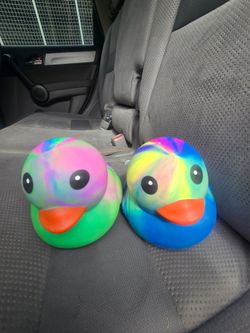 Jumbo Squeezy Ducks