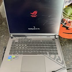 ASUS ROG Strix G16 Gaming laptop 