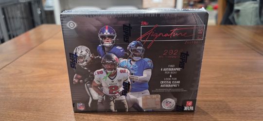 🏈 2025 Topps Signature Class Football Hobby JUMBO Box - Sealed
