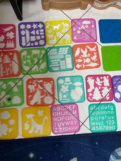Tupperware tracing stencils for kids with carrying case