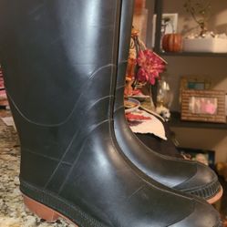 Size 6 Great Shape Boots