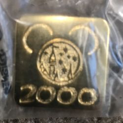 Disney Annual Passport Pin 2000