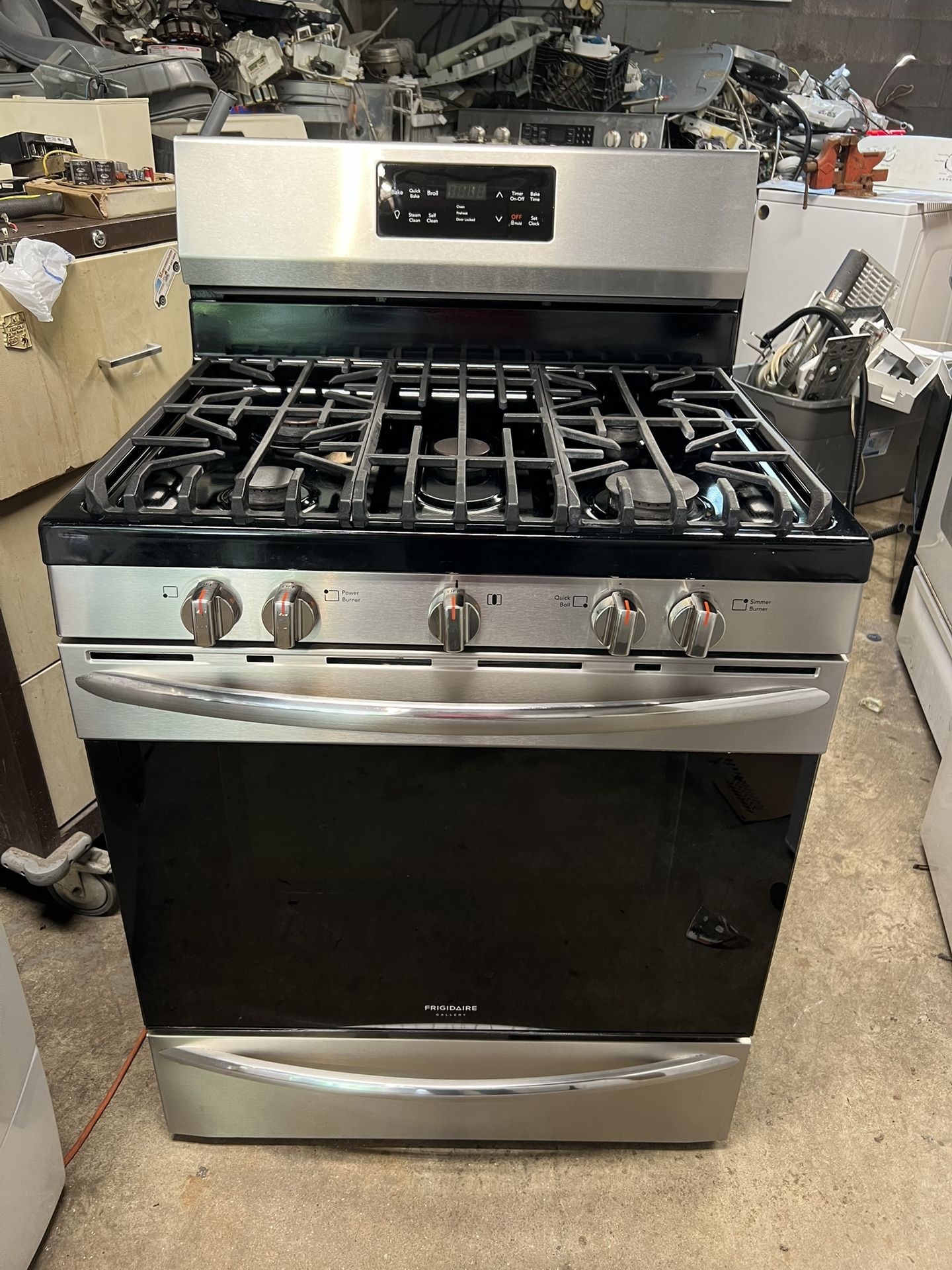 Frigidaire gas Stove