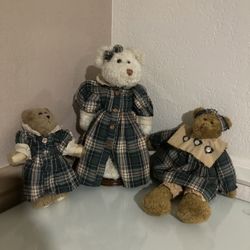 Boyd’s Bears 3/$18