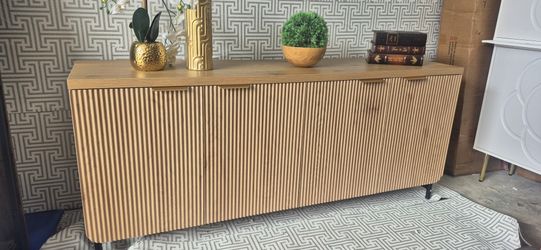 EXTRA LONG SIDEBOARD OR BUFFET FLUTED SHAPE IN NATURAL WOOD AND METAL LEGS 69X18X30 BRAND NEW 