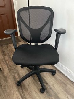 Realspace Ergonomic Mesh Mid-Back Task Office Chair, Black $40 Firm On Price
