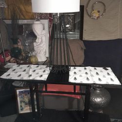 Black Table, Lamp & 2 Placemats 