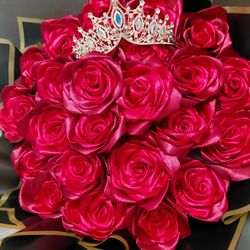 RAMO DE ROSAS ETERNAS 