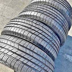 225-65R17 Michelin Defender tires en excelentes condiciones 80%life (4) con instalación y balanceo 💯💯 