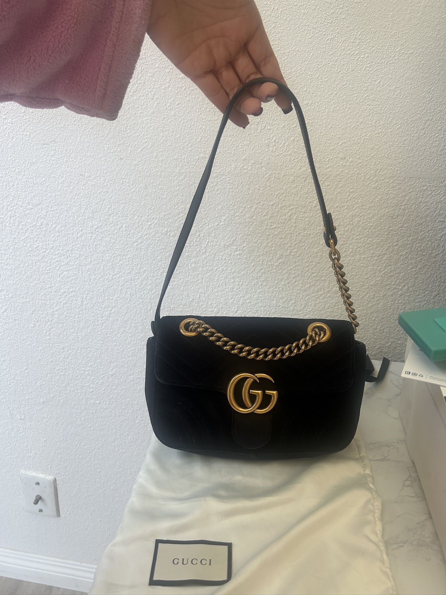 Gucci Black Quilted Bag With Gold Chain 