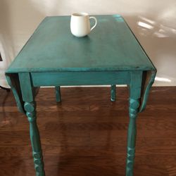 Antique stained small drop leaf kitchen table