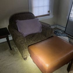Two Chairs And Ottoman 