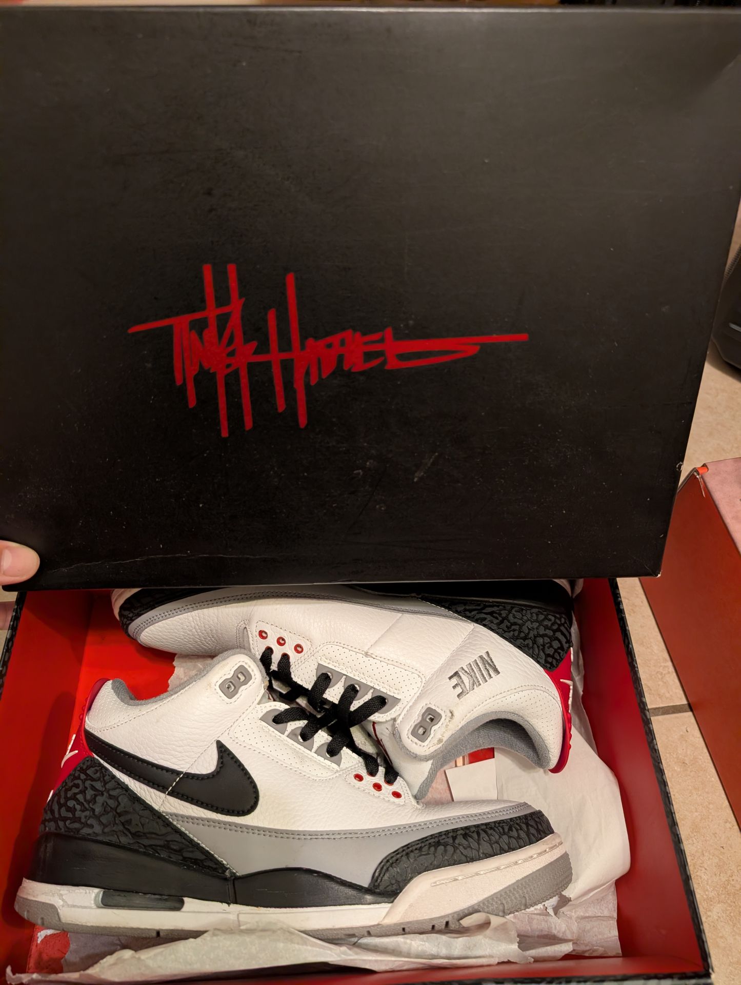 Jordan 3 Retro Tinker Hatfield 10.5