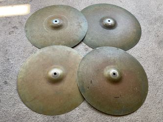Vntg Paiste Standard Ludwig cymbals 1960’s.  Drum