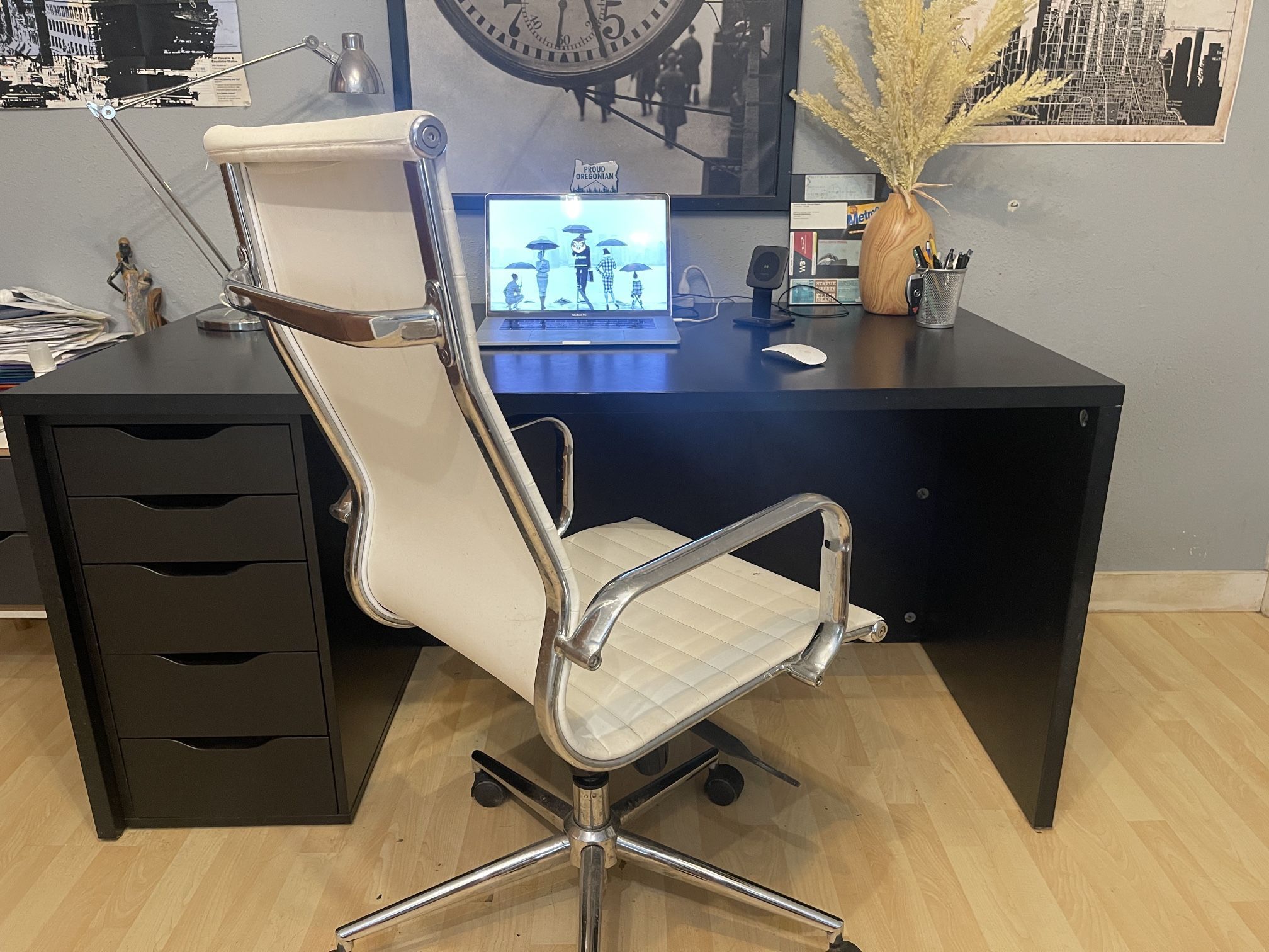 Modern Office Desk