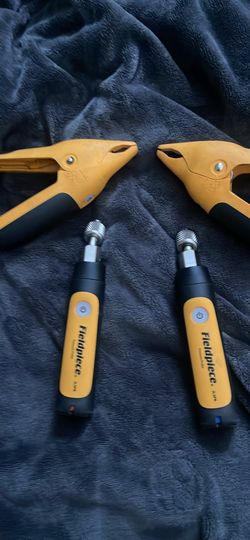 Fieldpiece wireless probe and clamps