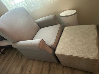 Rocking chair and ottoman - not matching