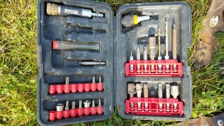 Ryobi Universal Impact Driver Kit: (as is, some bits missing, but can easily be replaced).