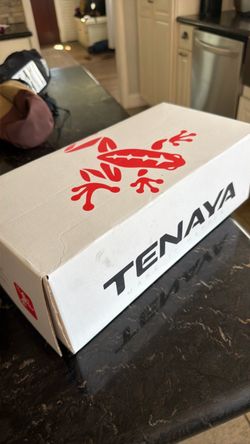 Tenaya Rock shoes M10.5