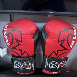 Rival Rs11v Sparring Gloves