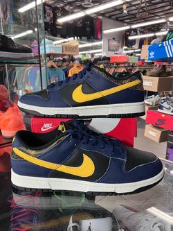Nike Dunk Low Vintage Michigan