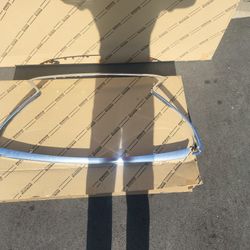 2018 Lexus LS500 Chrome Grill Moldings
