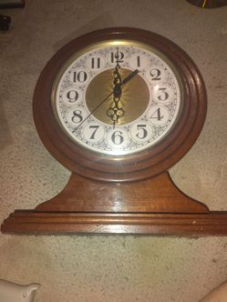 Vintage Wood Mantel Clock