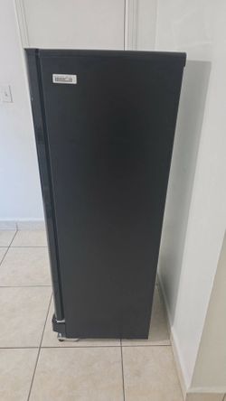 Premium levella glass door beveraje refrigerator