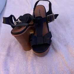 Black Wedge Heels 