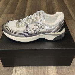 Chanel Runners