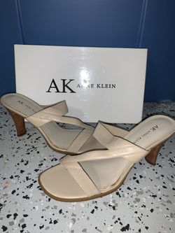 Like New Anne Klein Summer Sandal!
