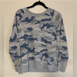 Old Navy Women’s Camo Sweatshirt 