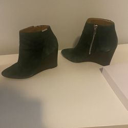 Calvin Klein Green Booties Size 8