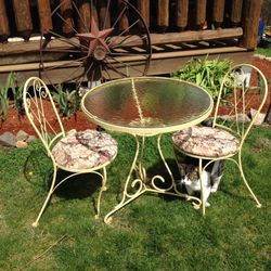 Vintage wrought iron bistro set